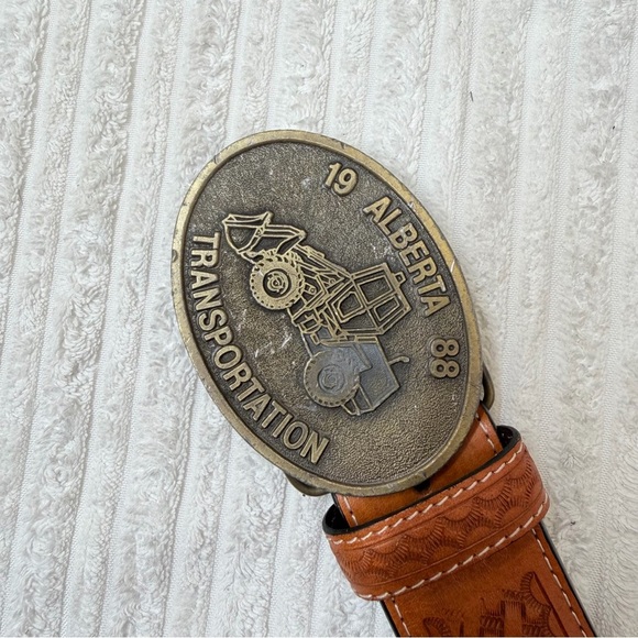 Vintage Brass Buckle Alberta Transportation & Western Belt - Picture 6 of 6